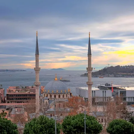 Superb Flat With Backyard In Cihangir Beyoglu