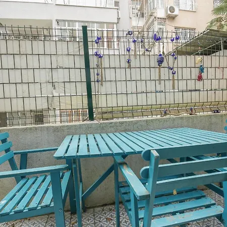 Superb Flat With Backyard In Cihangir Beyoglu *